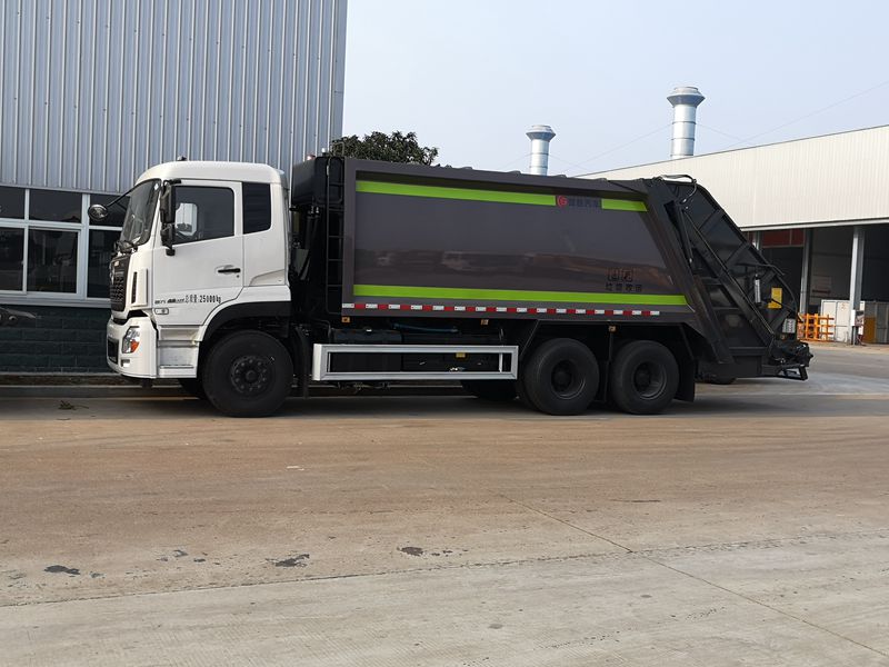 東風(fēng)天龍18方壓縮式垃圾車