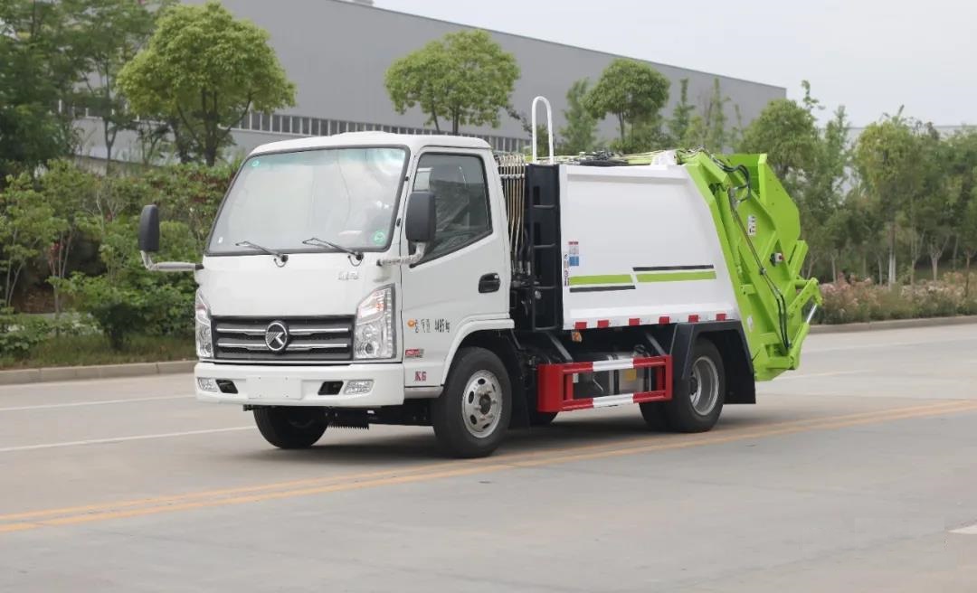 凱馬4方藍(lán)牌壓縮垃圾車